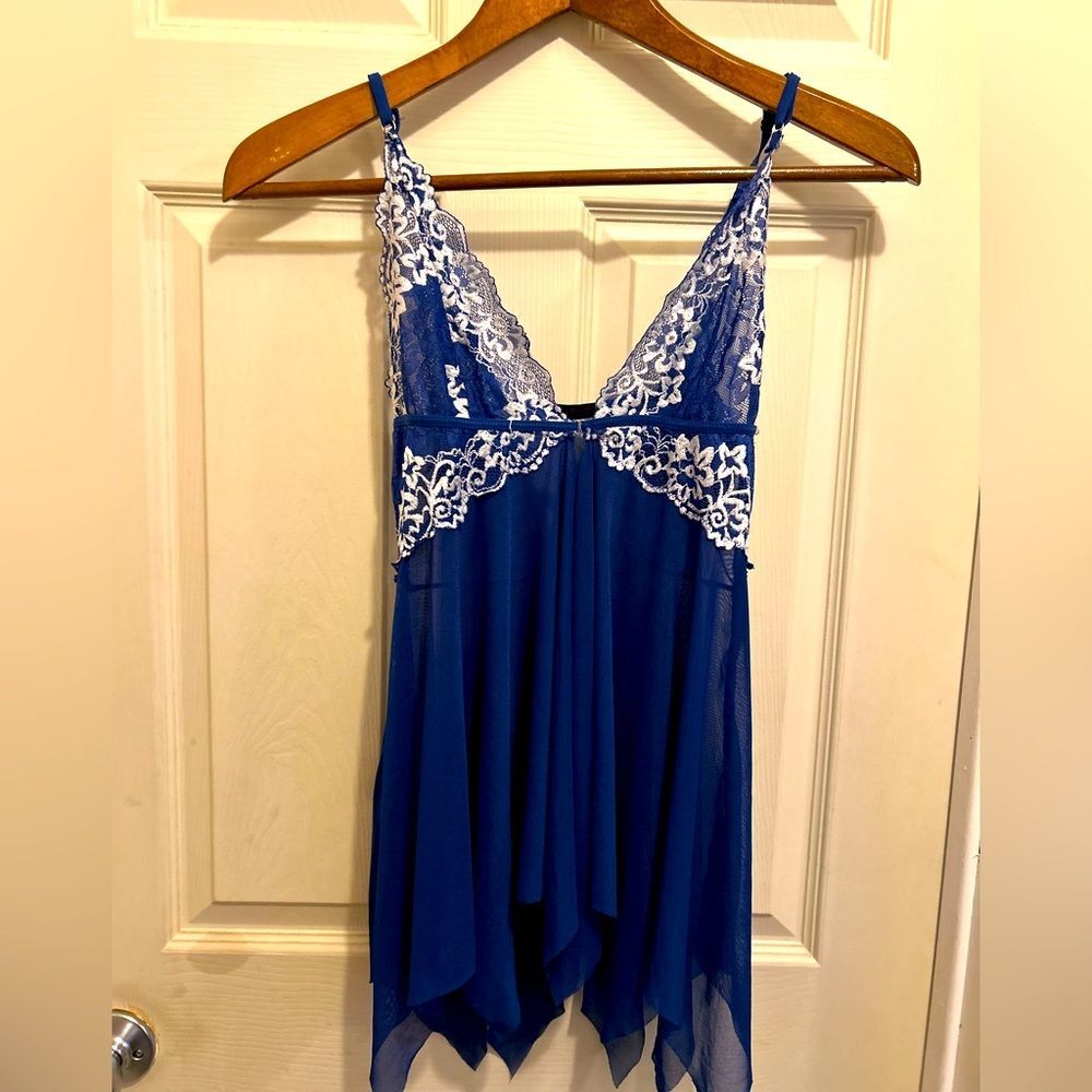 AvidLove blue sheer nightgown with white lace trim - size medium